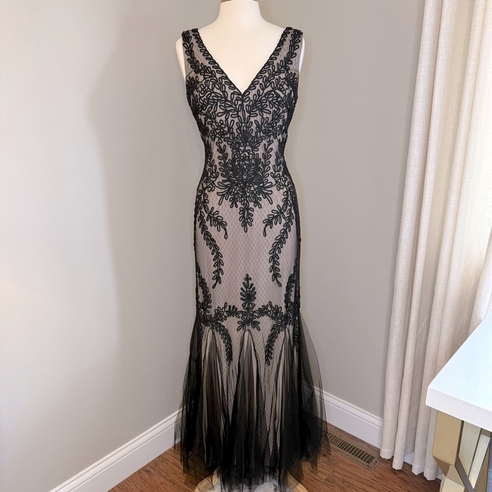 🖤CACHET - Gorgeous Formal Black Dress - Size 12